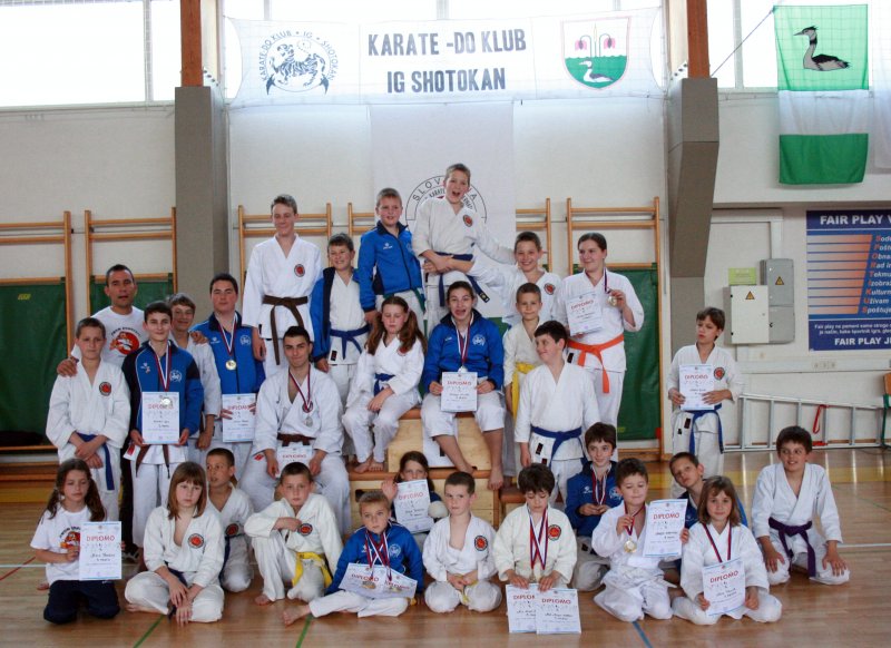 Karateiste čaka še veliko aktivnosti pred koncem šolskega leta 2012/2013