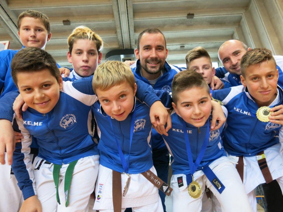 Tekmovalni karate vikend